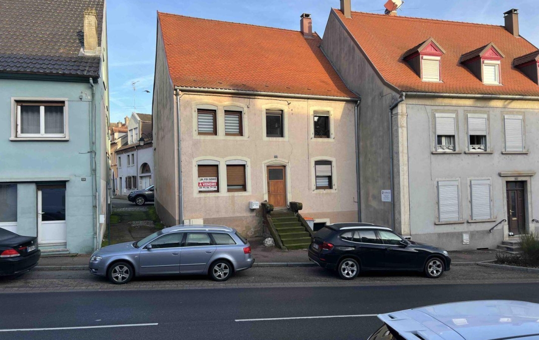 P.B. IMMO : Maison / Villa | SARREGUEMINES (57200) | 158 m2 | 144 000 € 