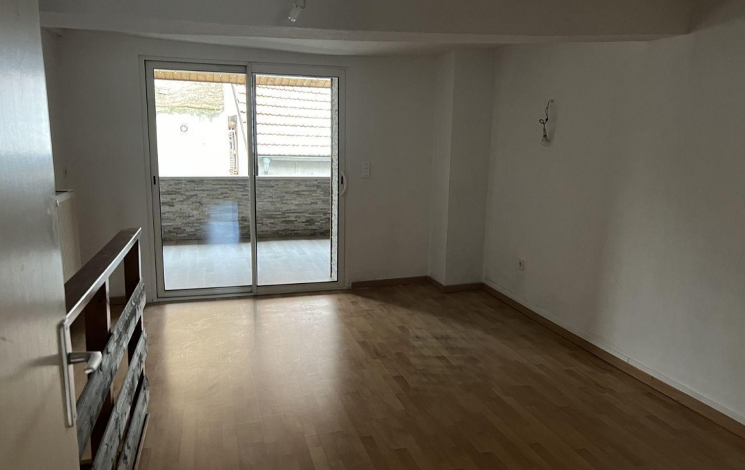 P.B. IMMO : Maison / Villa | SARREGUEMINES (57200) | 158 m2 | 144 000 € 