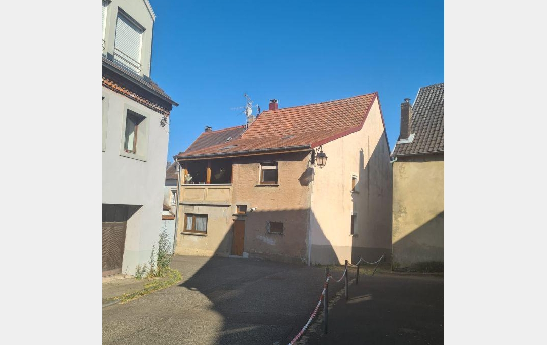 P.B. IMMO : Maison / Villa | SARREGUEMINES (57200) | 158 m2 | 144 000 € 