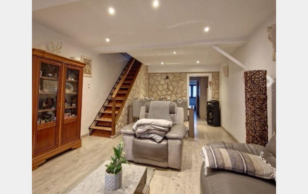 P.B. IMMO : Maison / Villa | SARREGUEMINES (57200) | 158 m2 | 150 000 € 