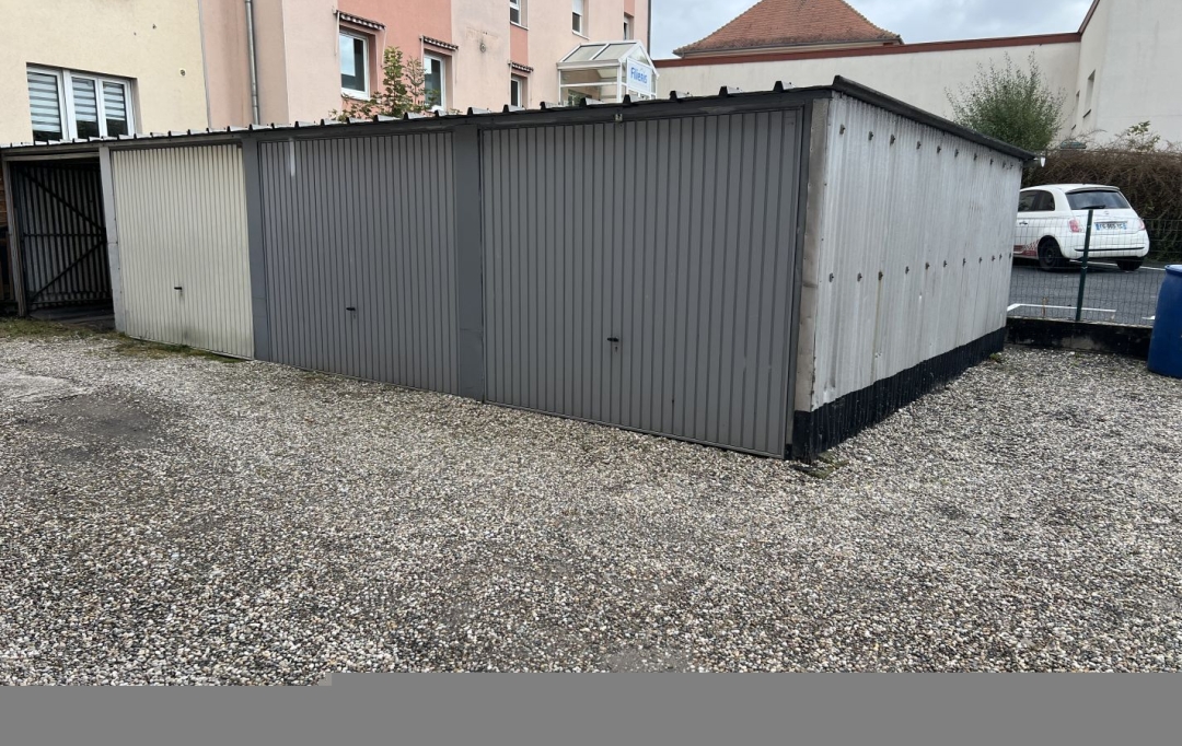 P.B. IMMO : Immeuble | PUTTELANGE-AUX-LACS (57510) | 374 m2 | 320 000 € 