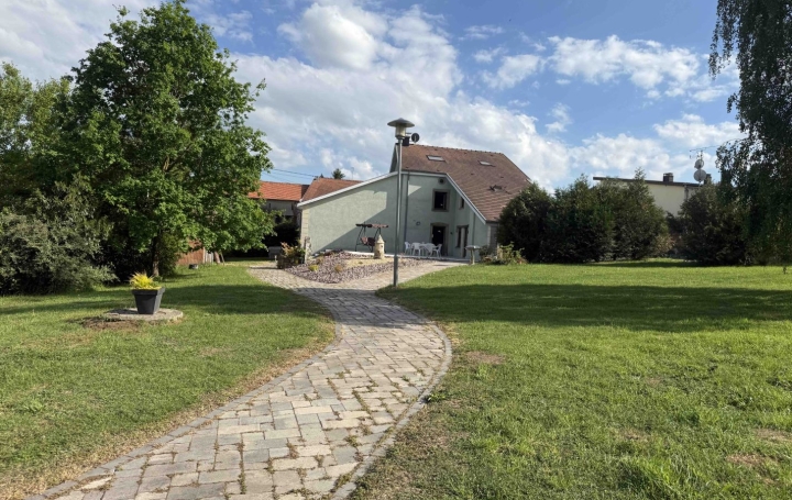  P.B. IMMO Maison / Villa | VIRMING (57340) | 220 m2 | 280 000 € 